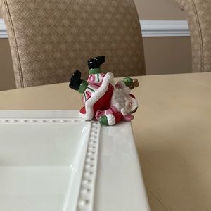 Christmas Santa With Jingle Bells Platter Decoration - Tumbling 🔔